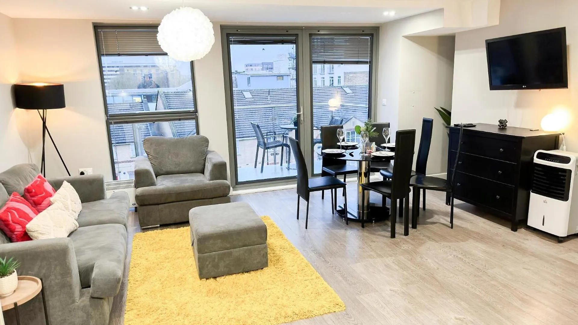 Contemporary Apartments With Private Terraces In Shoreditch, Hoxton, Islington London