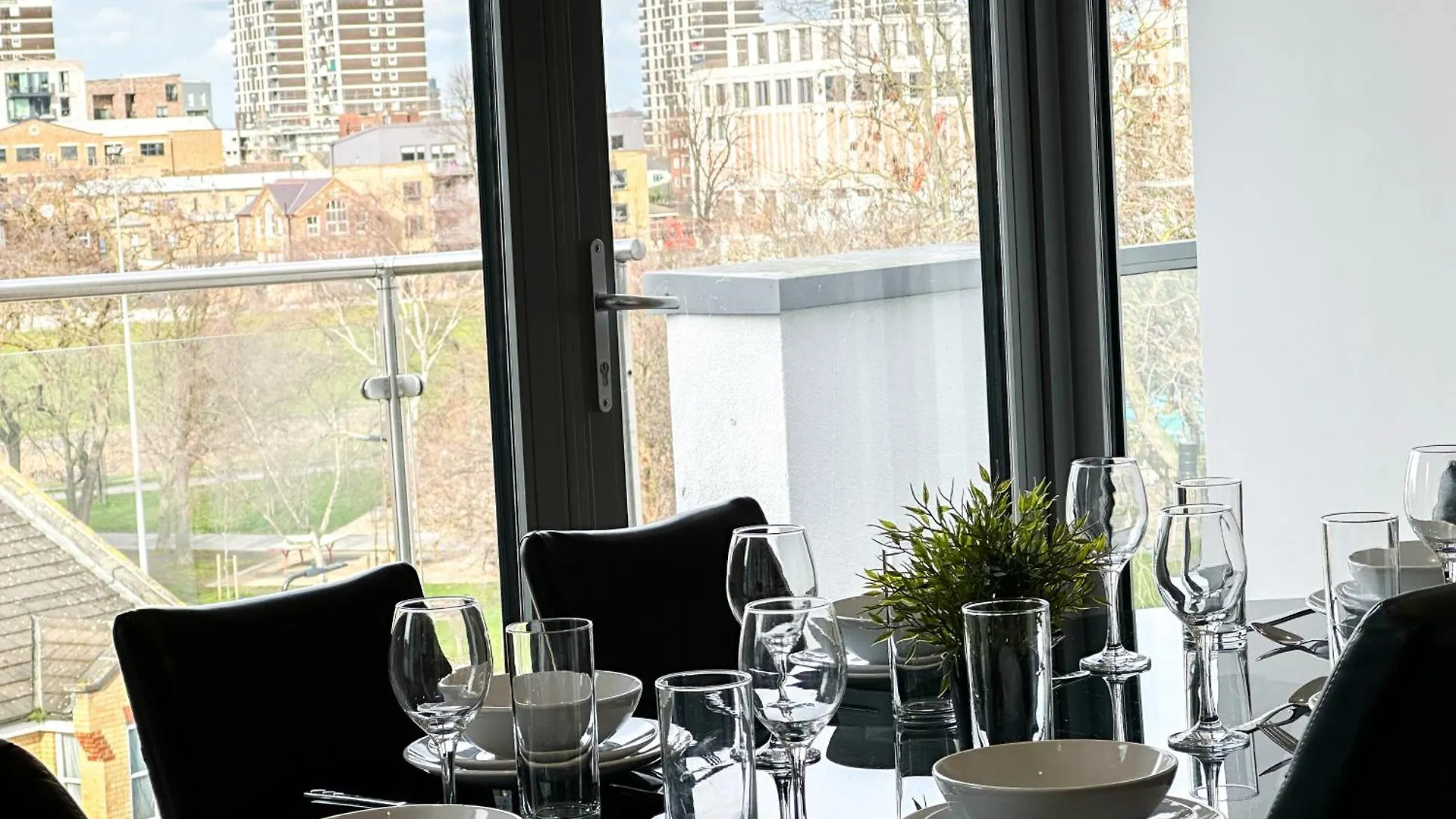 Contemporary Apartments With Private Terraces In Shoreditch, Hoxton, Islington London