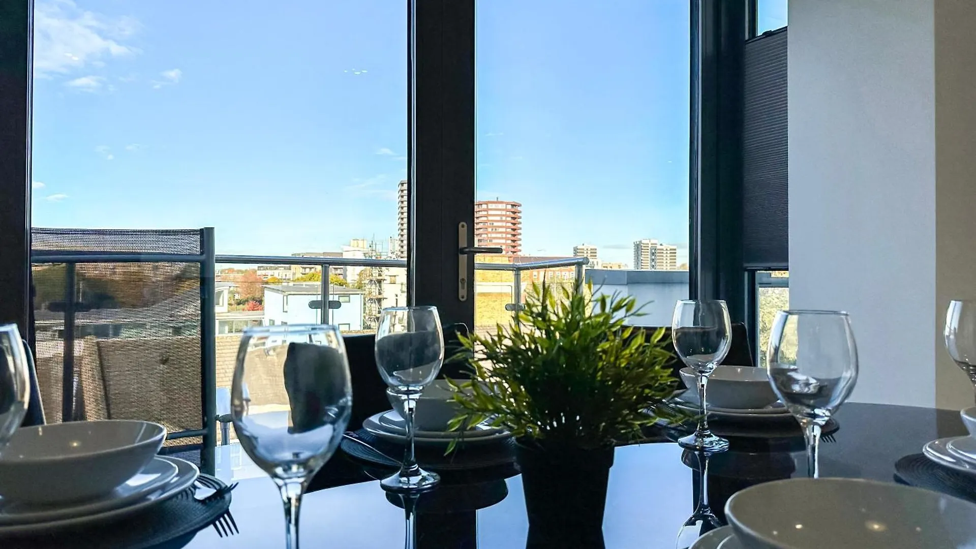 Contemporary Apartments With Private Terraces In Shoreditch, Hoxton, Islington London