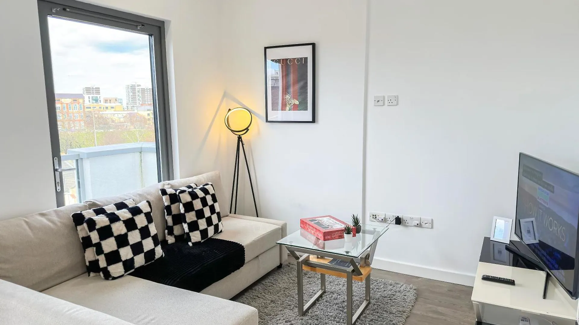 Contemporary Apartments With Private Terraces In Shoreditch, Hoxton, Islington London United Kingdom
