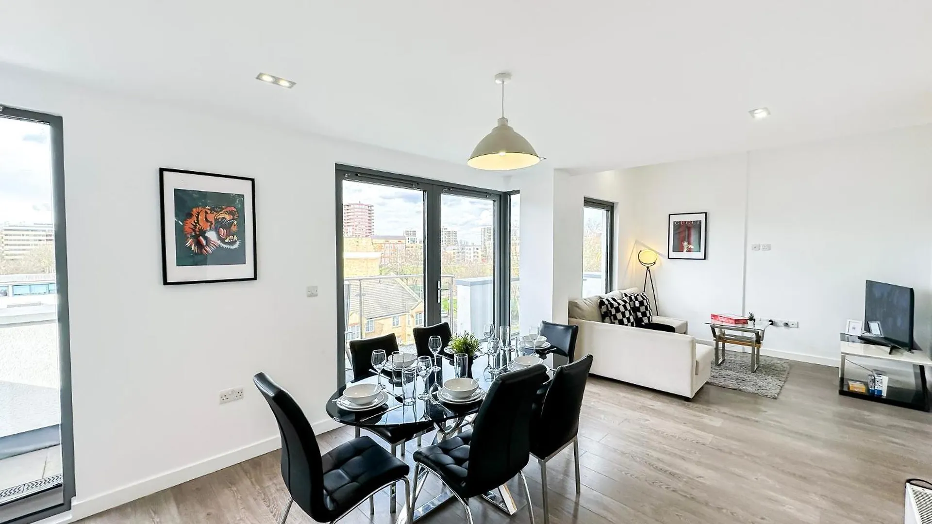 Contemporary Apartments With Private Terraces In Shoreditch, Hoxton, Islington London 0*,  United Kingdom