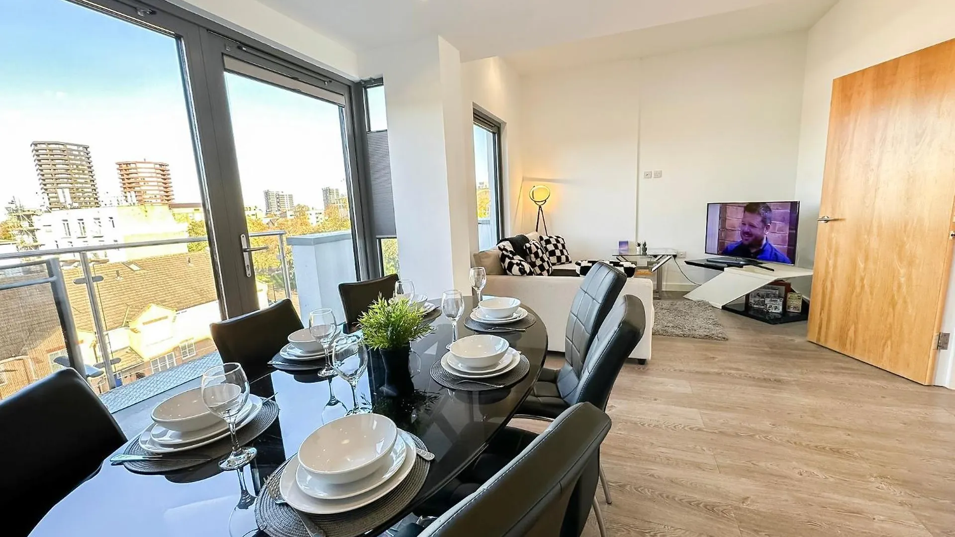 Contemporary Apartments With Private Terraces In Shoreditch, Hoxton, Islington London United Kingdom