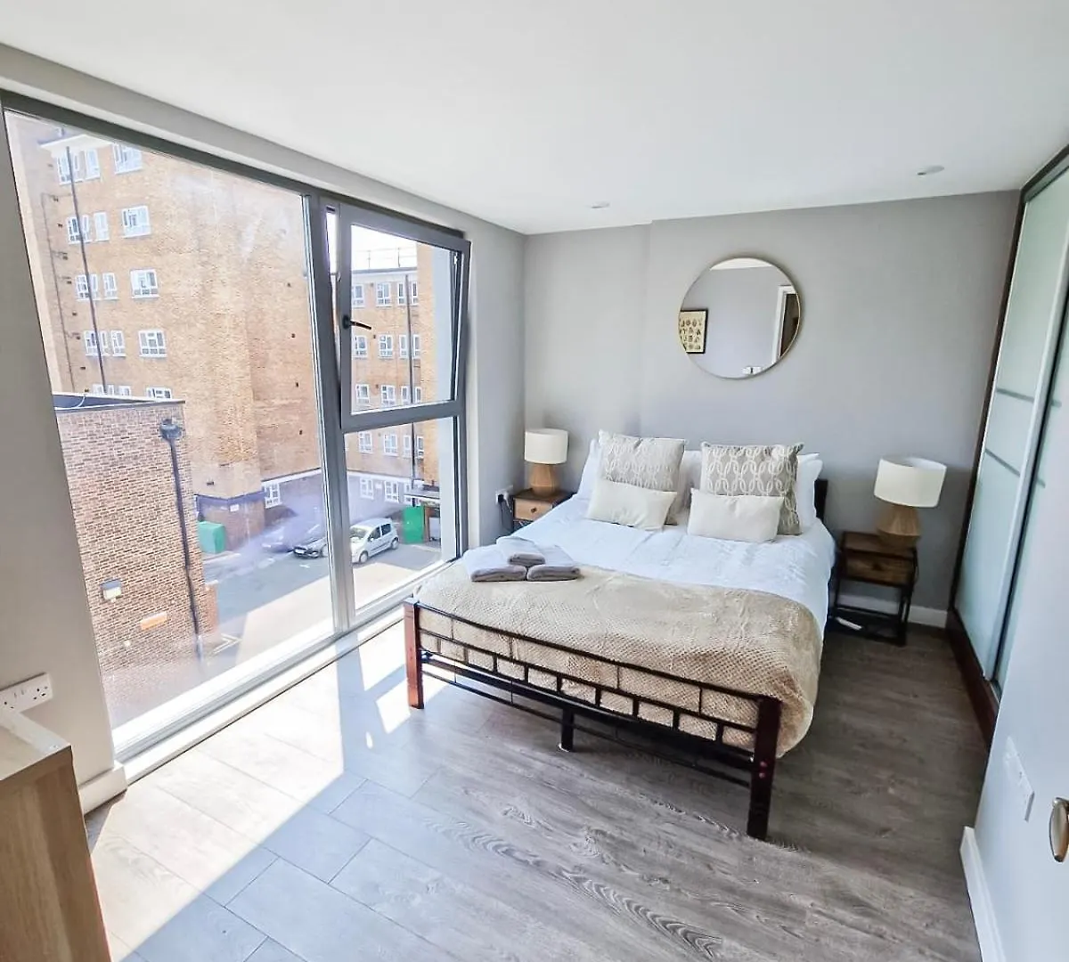 Contemporary Apartments With Private Terraces In Shoreditch, Hoxton, Islington London