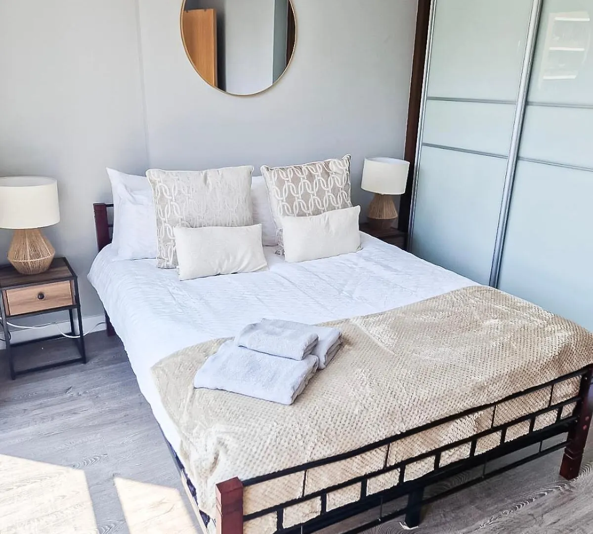 Contemporary Apartments With Private Terraces In Shoreditch, Hoxton, Islington London