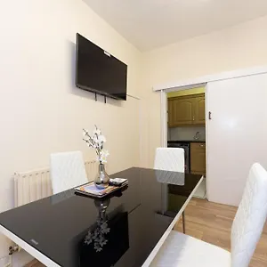 Barking Road Comfy House Homestay